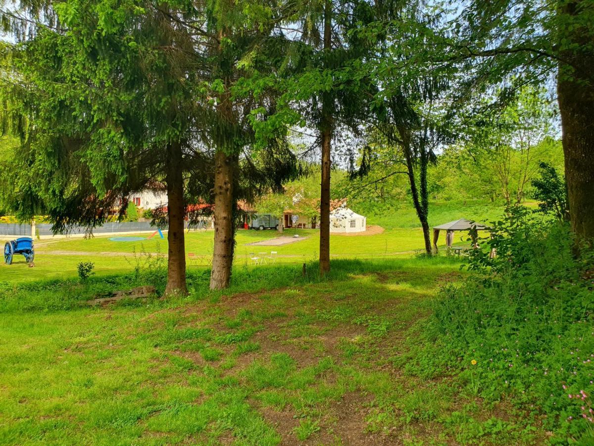 Moulin Du Pommier Glamping & Camping Saulgond Экстерьер фото