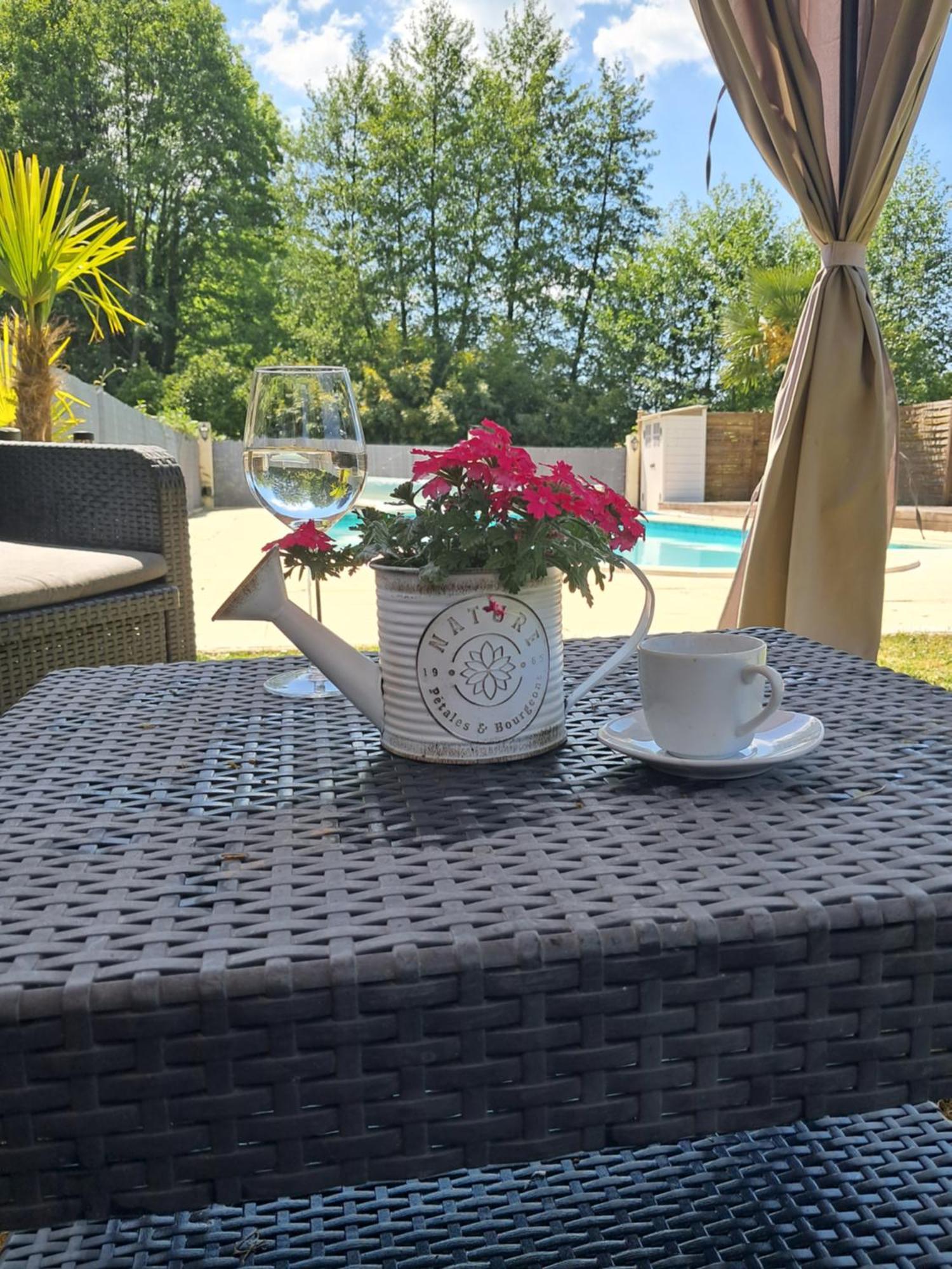 Moulin Du Pommier Glamping & Camping Saulgond Экстерьер фото